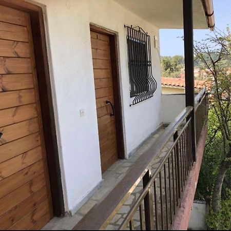 Sarizas Apartments Siviri Exterior photo